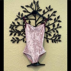 Yumiko DANIELA Pinch Leotard V- Dawn T- Burgundy Size S Pristine condition